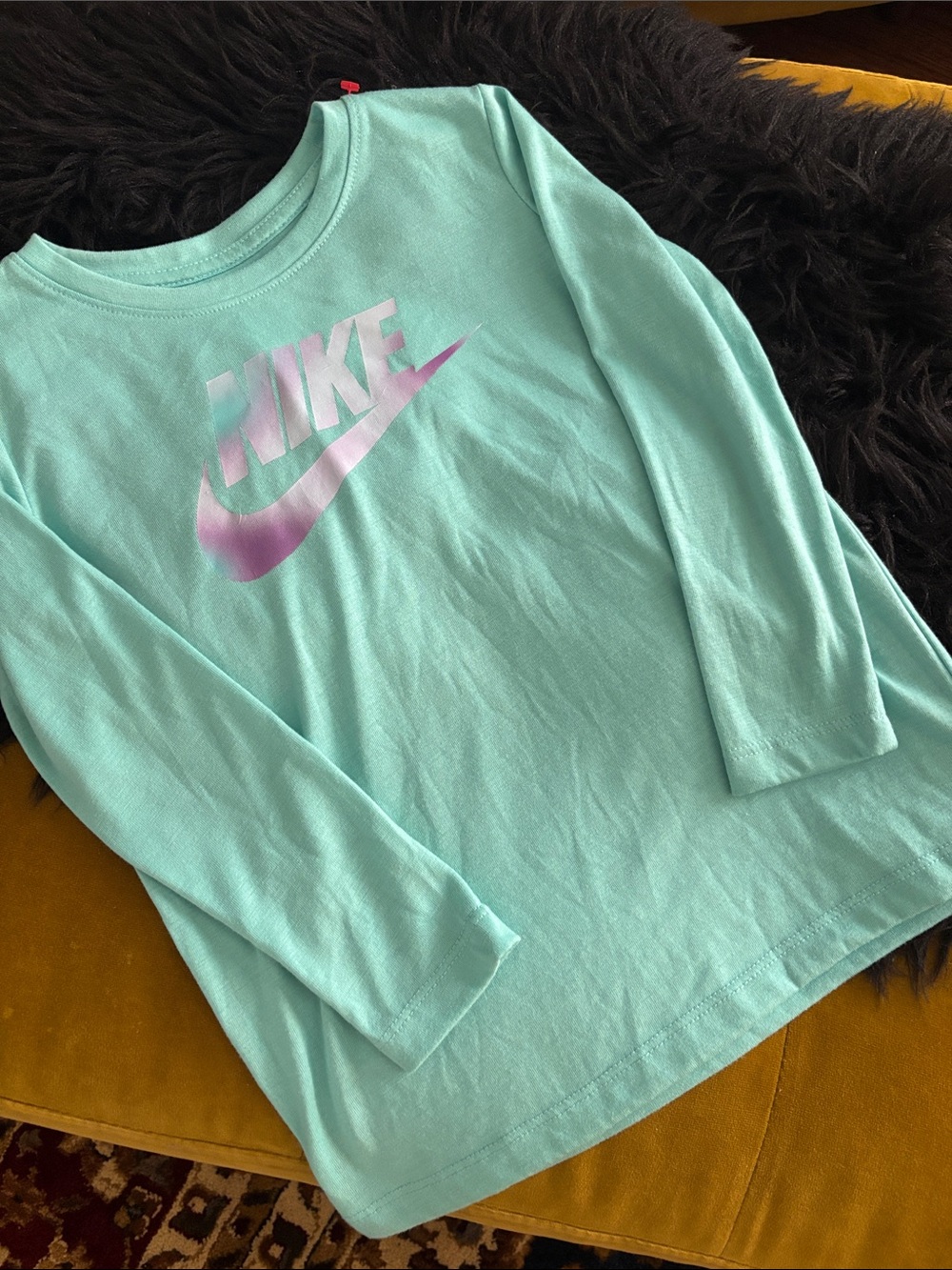 Girls Nike Long Sleeve Shirt S 4 5